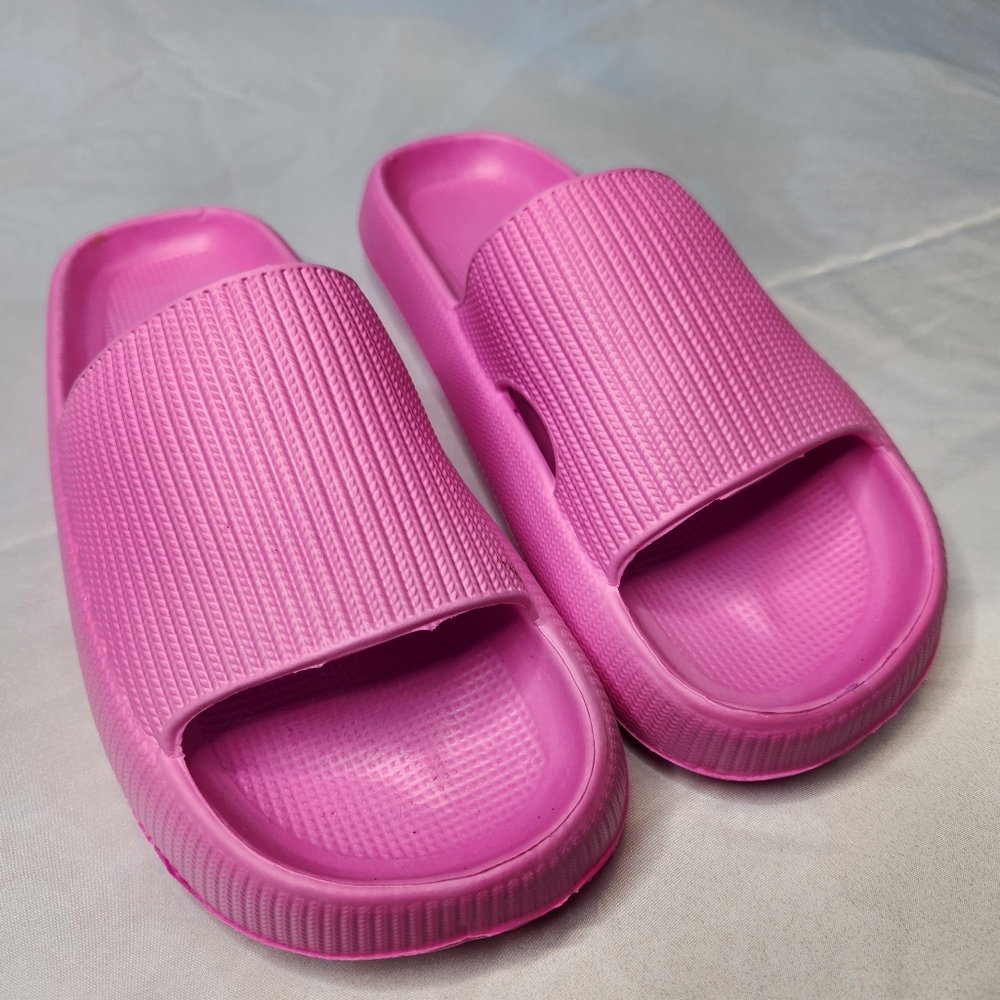 Mysoft Pink Slides - Picture 2 of 5
